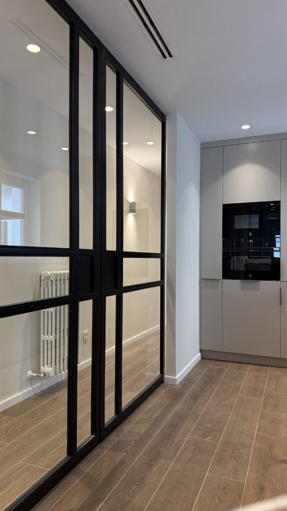 Separador acristalado